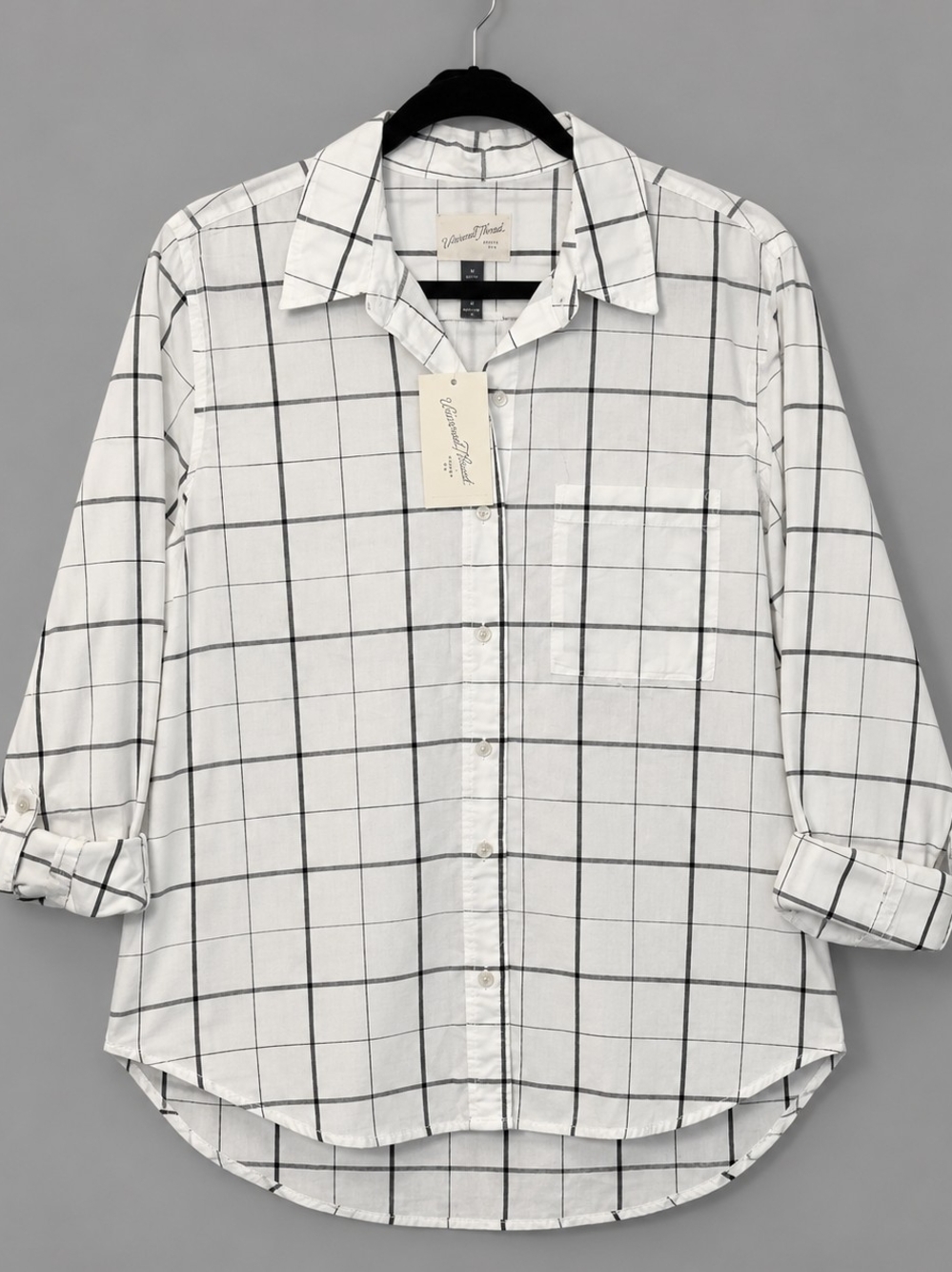 Universal Thread Long Sleeve Relaxed Fit Collared Button-Down Shirt Button-Down